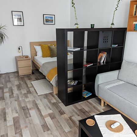 Sebastian Studio Apartment ブカレスト エクステリア 写真