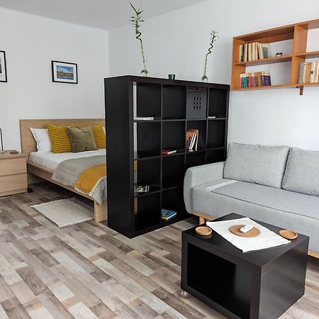 Sebastian Studio Apartment ブカレスト エクステリア 写真